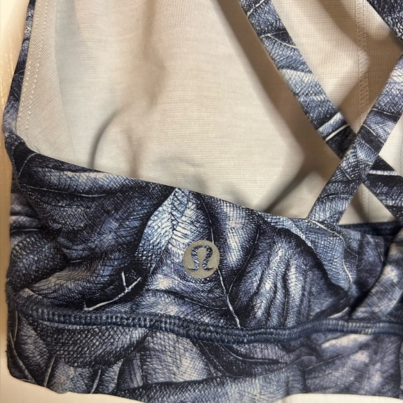 Lululemon Energy Bra (Nulux)- Mini Concrete Jungle Alpine White Multi/ Size 8 - Picture 5 of 8